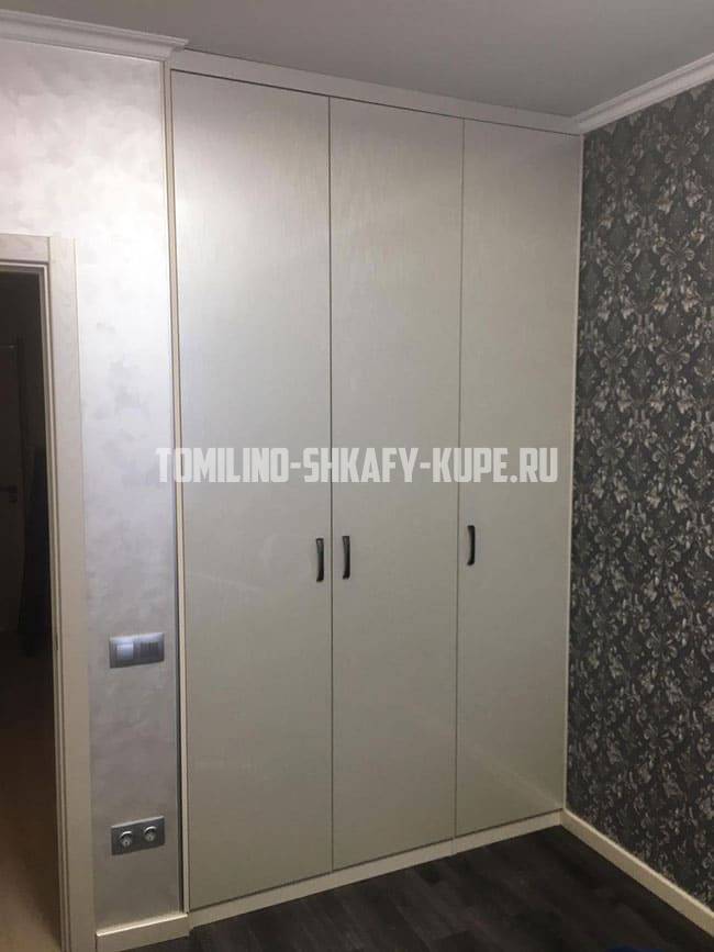 Распашные шкафы Томилино